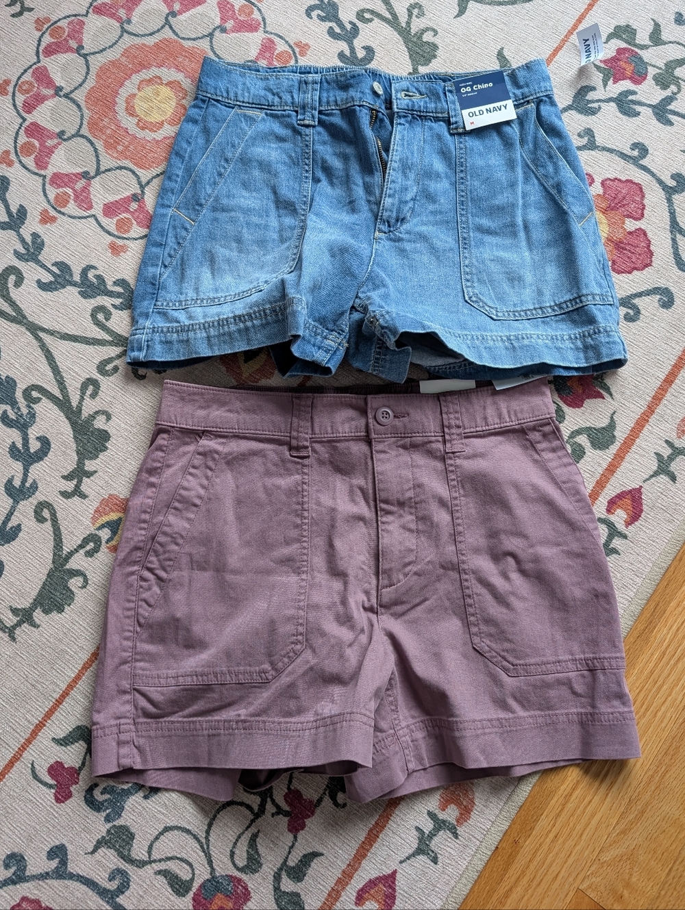 NWT Bundle! 2 Pairs Old Navy High-Waisted OG Chino Shorts - Size M - Picture 4 of 5